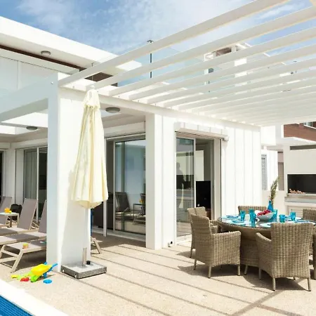 וילה Rubi By Interhome